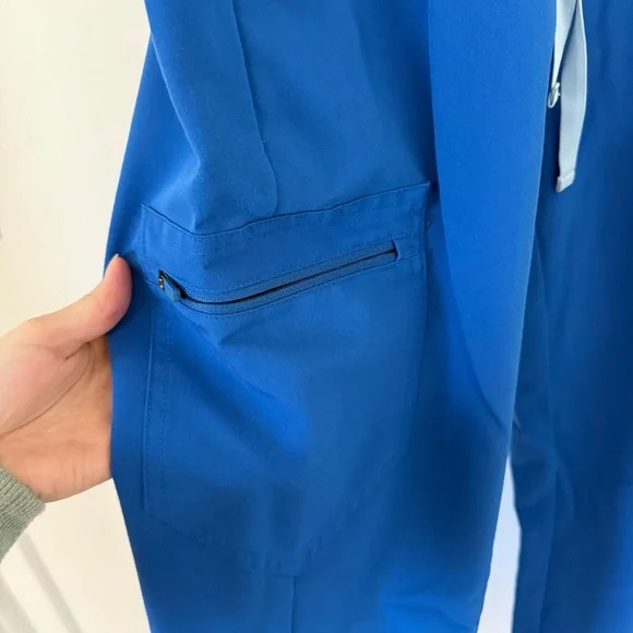 Figs Royal Blue Scrub Set, Shirt and Pants, Size Small, Technical Collection - Picture 7 of 14